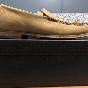 COLE HAAN LOAFERS BEIGE SIZE 11